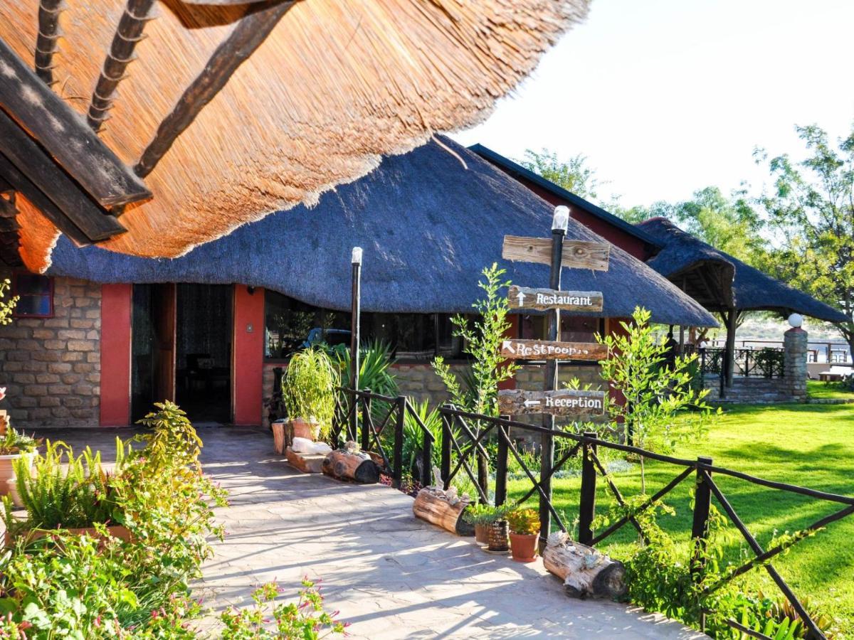Die Dam - Transkalahari End Resort Gobabis Exteriör bild