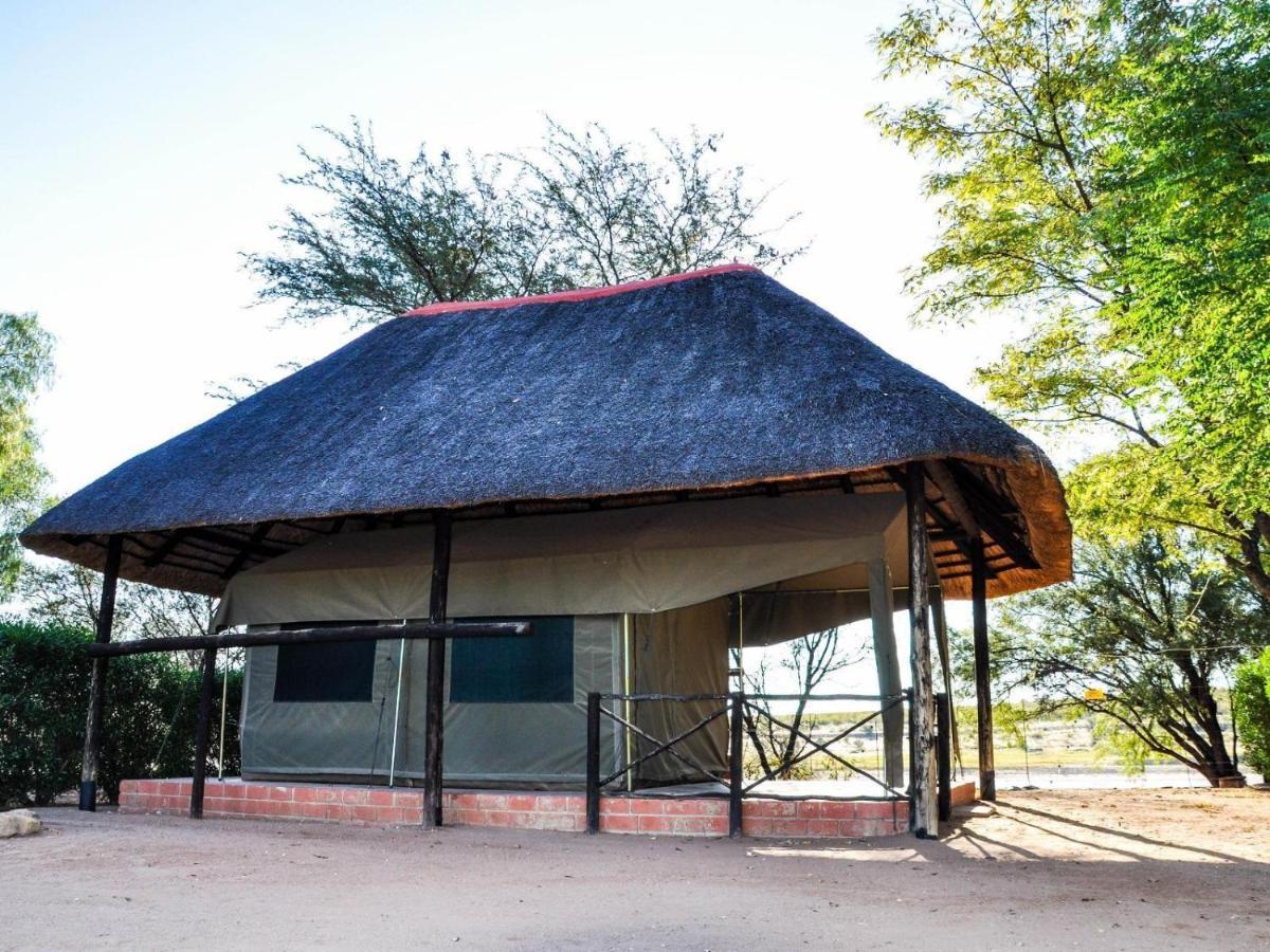 Die Dam - Transkalahari End Resort Gobabis Exteriör bild