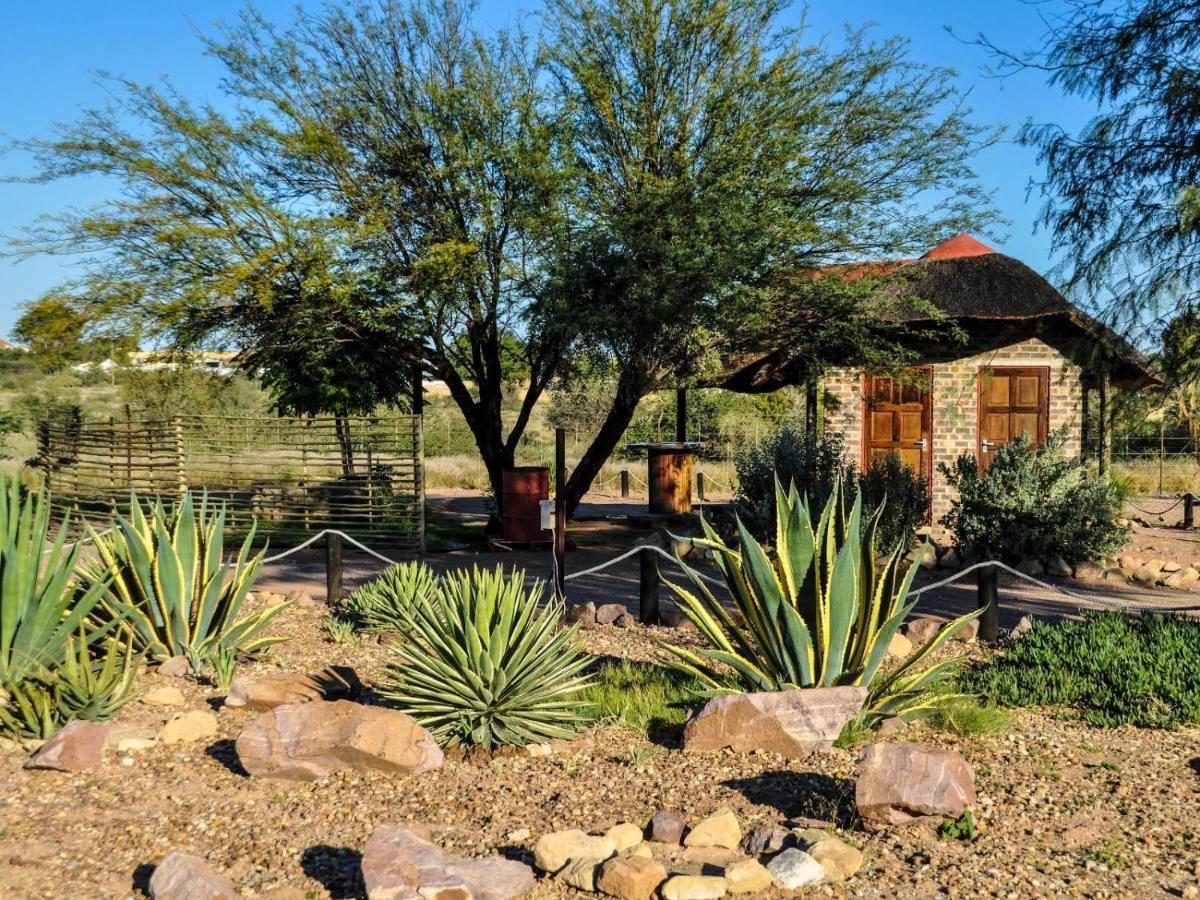 Die Dam - Transkalahari End Resort Gobabis Exteriör bild